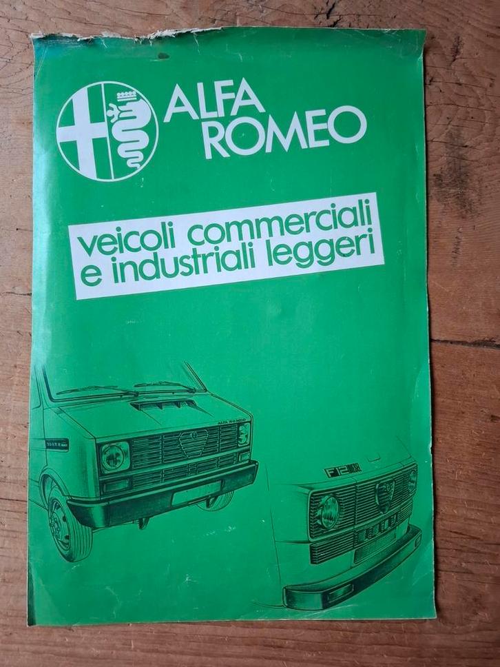 Alfa Romeo Veicoli Commerciali e Industriali Leggeri folder, Boeken, Auto's | Folders en Tijdschriften, Gelezen, Alfa Romeo, Ophalen of Verzenden
