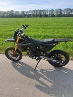 Rieju MRT 50 Black Series schakelbrommer, Fietsen en Brommers, Brommers | Overige merken, Ophalen, Zo goed als nieuw