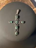 Zilveren Kruis Hanger met Smaragd, Sieraden, Tassen en Uiterlijk, Kettinghangers, Gebruikt, Ophalen of Verzenden, Groen, Zilver