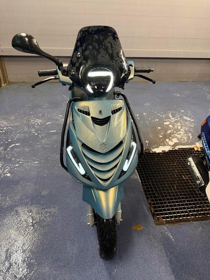 Piaggio Zip 4T iGet 2021 Full Option, Fietsen en Brommers, Scooters | Piaggio, Zo goed als nieuw, Zip, Maximaal 25 km/u, Benzine
