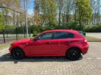 BMW 1-Serie 1.6 I 116 2005 Rood, Auto's, BMW, 1596 cc, Achterwielaandrijving, 4 cilinders, 635 kg