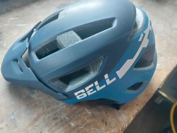Fiets helm  beschikbaar voor biedingen