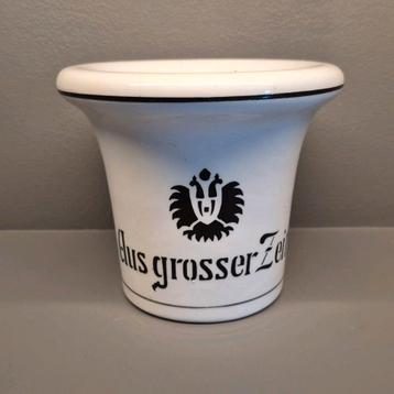 Porseleinen Vijzel uit de eerste wereldoorlog beschikbaar voor biedingen