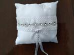 Ringenkussentje wit hand gemaakt, Kleding | Dames, Trouwkleding en Trouwaccessoires, Ophalen of Verzenden, Nieuw, Wit, Accessoires