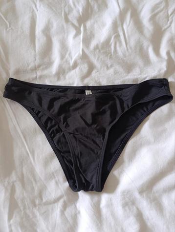 Bikinibroekje slip zwart maat S Livera  beschikbaar voor biedingen