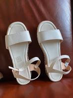 Nieuwe sandalen mt 38, Ophalen of Verzenden, Nieuw, Wit