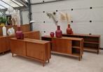 Drie vintage dressoirs op houten poten, 160cm, Ophalen, ., 150 tot 200 cm, .