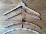 Kleerhangers hout 4 stuks, Antiek en Kunst, Ophalen of Verzenden