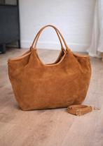 Betty london suede leather tas nieuw, Ophalen of Verzenden, Zo goed als nieuw, Schoudertasje