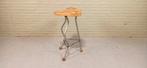 Vintage design kruk, door Jacqueline Brincker, Huis en Inrichting, Krukjes, Ophalen, Tweedehands, Tweedehands, Hout
