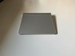 Apple Magic Trackpad - Werkt op Batterijen, Computers en Software, Muizen, Rechtshandig, Gebruikt, Ophalen of Verzenden, Draadloos
