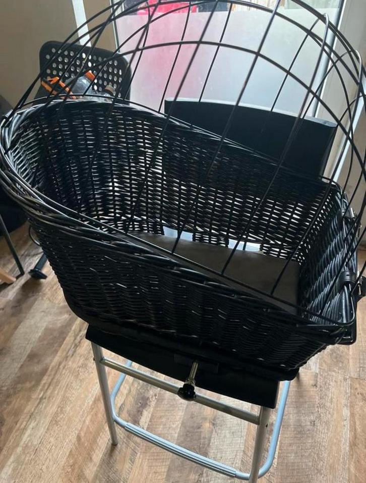 Honden mand voor achter de fiets, Fietsen en Brommers, Fietsaccessoires | Fietsmanden, Zo goed als nieuw, Fietsmand, Ophalen of Verzenden