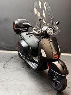 Prachtige VESPA GTS 300 Supersport  2023 ( Mat zwart ), 300 cc, Bedrijf, LED Verlichting, Scooter
