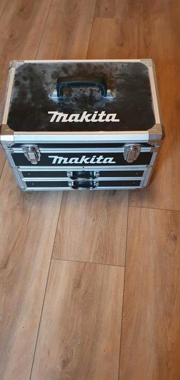 Makita koffer kist met twee lades beschikbaar voor biedingen