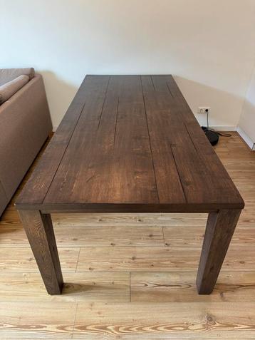 Eikenhouten Eettafel 220x100x75 beschikbaar voor biedingen
