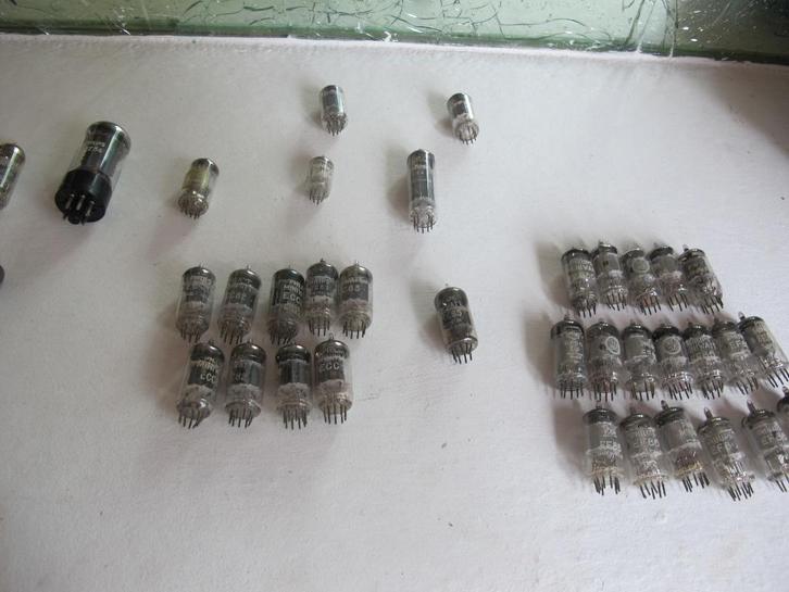 buizen voor versterker of radio nieuw + gebruikt Philips, Audio, Tv en Foto, Buizenversterkers, Buis of Buizen, Ophalen of Verzenden