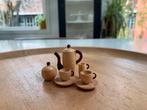 Miniatuur houten koffie servies., Verzamelen, Poppenhuizen en Toebehoren, Poppenhuis, Gebruikt, Ophalen of Verzenden