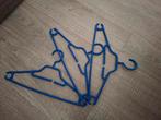 3x donker blauwe kledinghangers, Ophalen of Verzenden, Gebruikt, Overige materialen, Kinderen en Volwassenen