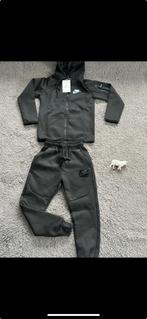 Trainingspak kids en volwassen, Maat XS of kleiner, Ophalen, Nieuw, Trainingspak