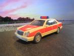 1/43 Mercedes Benz W210 E-Class Notarzt Ambulance, Hobby en Vrije tijd, Ophalen of Verzenden, Zo goed als nieuw, Auto, Overige merken