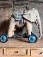 Grote oude antieke olifant op wielen brocante firma Steiff?, Ophalen of Verzenden