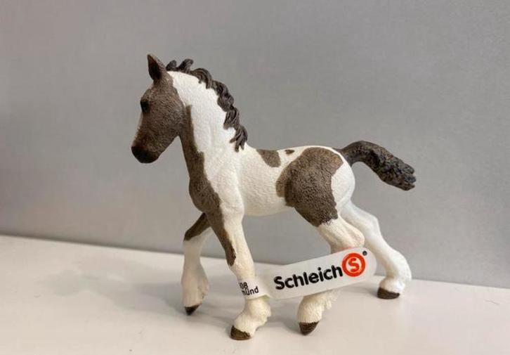 Schleich Tinker / Irish Cob veulen met Vaan ~ 13774, Verzamelen, Dierenverzamelingen, Zo goed als nieuw, Beeldje of Figuurtje