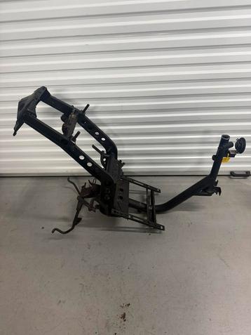 Piaggio Skr 125cc frame duits beschikbaar voor biedingen