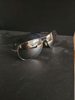 Oakley zonnebril - piloten model, Sieraden, Tassen en Uiterlijk, Zonnebrillen en Brillen | Heren, Ophalen of Verzenden, Zo goed als nieuw