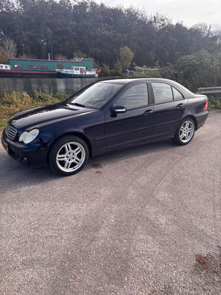 Mercedes-Benz C-Klasse 1.8 C180 Kompr Sedan AUT 2006 Blauw, Auto's, Mercedes-Benz, Particulier, C-Klasse, ABS, Airbags, Bluetooth