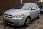 Hyundai Accent 1.4i EK Airco, Elektrische ramen, LM Velgen,, Voorwielaandrijving, Gebruikt, Zwart, 4 cilinders