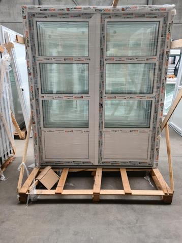 Kunststof dubbele deur wit RAL 9016 150 - 175 x 204 cm beschikbaar voor biedingen
