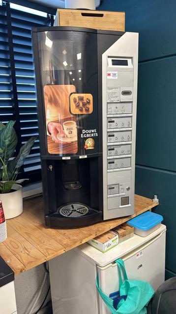 Douwe Egberts Koffiemachine - Bonen, Cappuccino beschikbaar voor biedingen