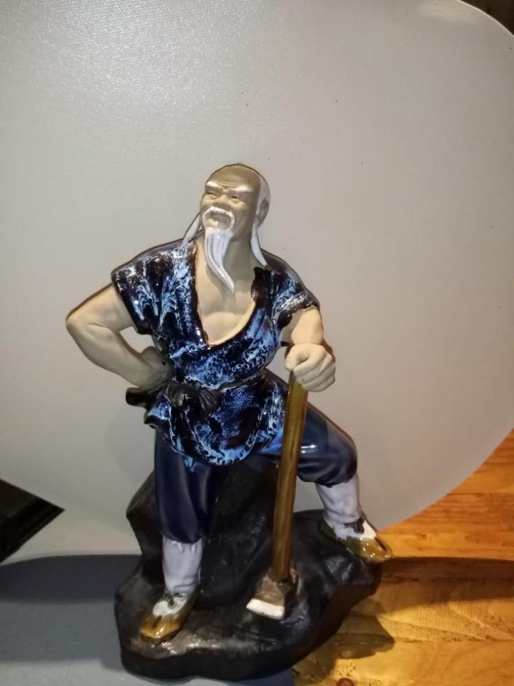 chinese hoouthakker beeld shiwan mudman, Verzamelen, Beelden en Beeldjes, Zo goed als nieuw, Mens, Ophalen of Verzenden