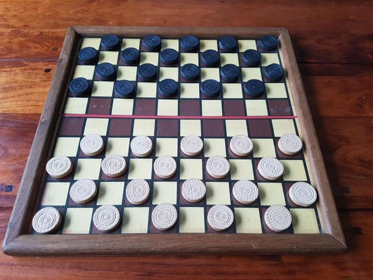 Vintage damspel, Hobby en Vrije tijd, Gezelschapsspellen | Bordspellen, Gebruikt, Ophalen of Verzenden