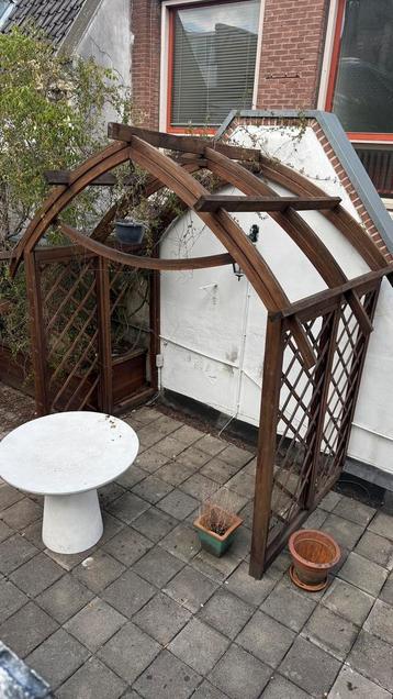 Houten prieel/pergola beschikbaar voor biedingen
