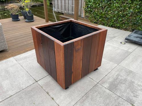 Hardhouten plantenbak 73x73x67 met wielen, Tuin en Terras, Bloembakken en Plantenbakken, Nieuw, Hout, Tuin, 60 cm of meer, 60 tot 100 cm