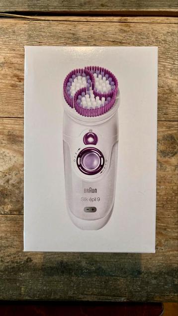Braun Silk Epil 9 Exfoliator beschikbaar voor biedingen