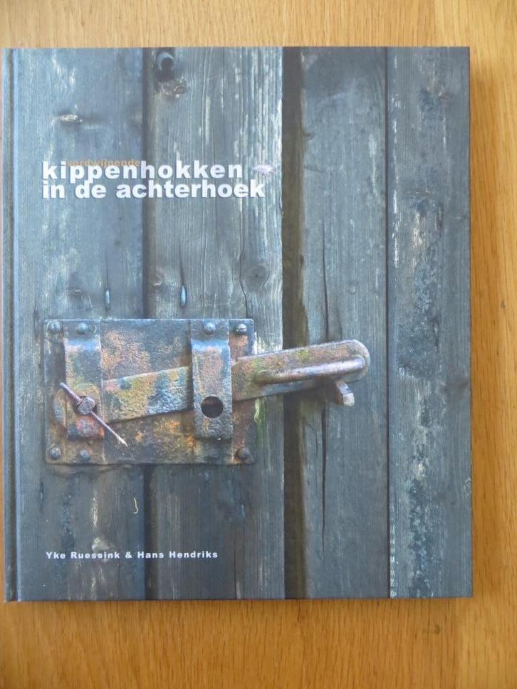 Boek over kippenhokken in de Achterhoek, Dieren en Toebehoren, Pluimvee | Toebehoren, Zo goed als nieuw, Kippenhok of Kippenren