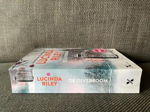Lucinda Riley - De zilverboom. (2020), Boeken, Romans, Zo goed als nieuw, Ophalen of Verzenden