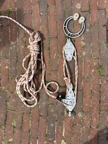 RVS grootschoot met blokken en giek bevestiging.  beschikbaar voor biedingen