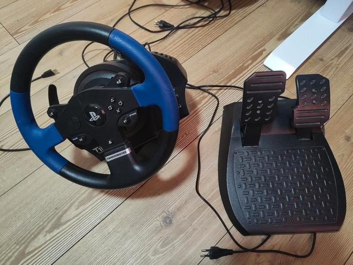 Thrustmaster T150 - Gebruikt, gaspedaal defect, Spelcomputers en Games, Spelcomputers | Overige, Gebruikt, Ophalen