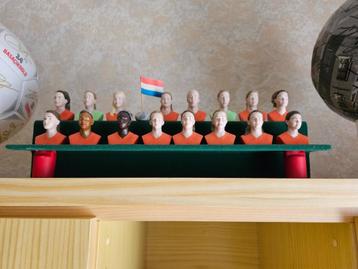 complete set beeldjes Nederlands elftal dames beschikbaar voor biedingen