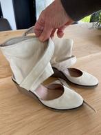Mooie off-white schoenen/sandalen met sleehak maat 39., Kleding | Dames, Schoenen, Sandalen of Muiltjes, Ophalen of Verzenden