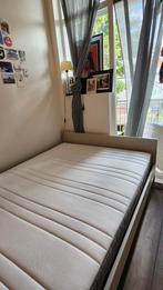 140200 Hövag mattress from Ikea and bed frame, Huis en Inrichting, Slaapkamer | Matrassen en Bedbodems, Tweepersoons, Zo goed als nieuw