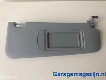 Zonneklep rechts origineel grijs 51167252008 BMW X1 ‘09-‘15 beschikbaar voor biedingen
