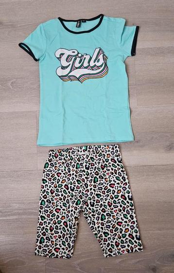 SETJE T-SHIRT + KNIE-LEGGING in maat 122/128 te koop beschikbaar voor biedingen