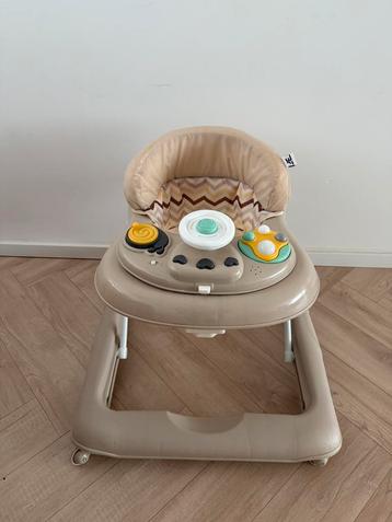 Baby loopstoel beschikbaar voor biedingen