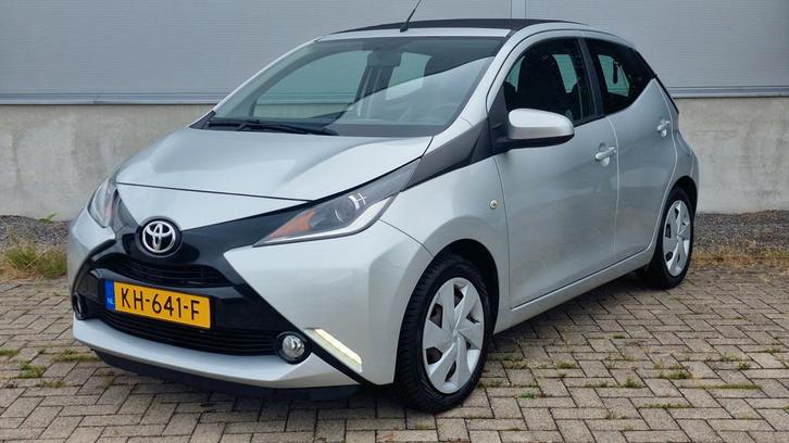 Toyota Aygo 1.0 VVT-i x-wave open dak, all seasons, cruise,c, Auto's, Toyota, Te koop, Aygo, ABS, Achteruitrijcamera, Airbags