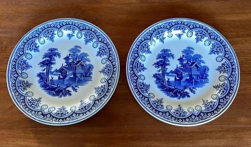 2 Petrus Regout antieke borden Capri, Antiek en Kunst, Antiek | Servies los, Ophalen of Verzenden