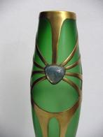 Jugendstil groen glazen vaas, Moser, Antiek en Kunst, Antiek | Glas en Kristal, Ophalen of Verzenden